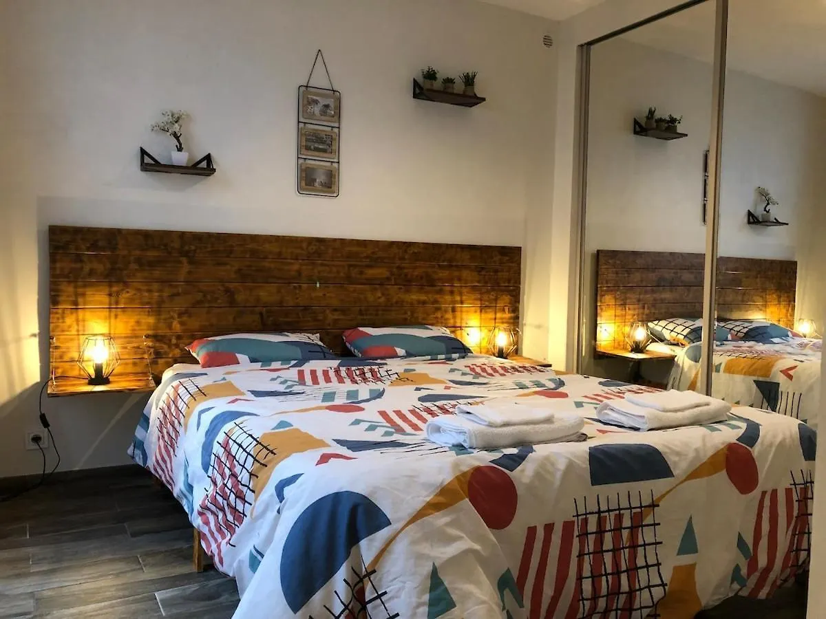 Appartement Quartier Roquette Arles France